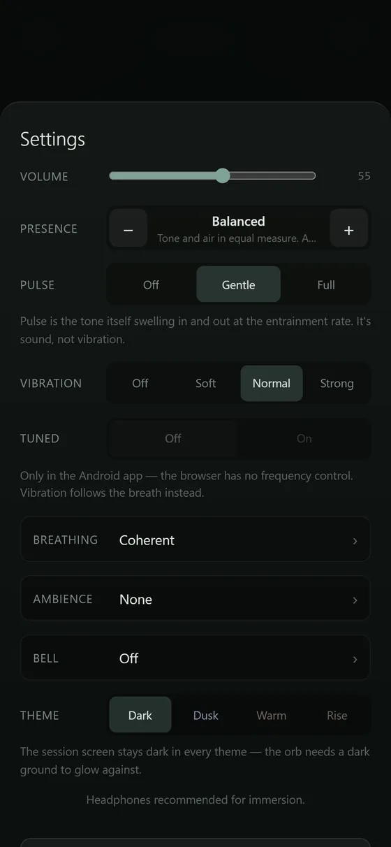 The session settings sheet: volume, presence, pulse, vibration, and pickers for breathing, ambience, bell and theme.